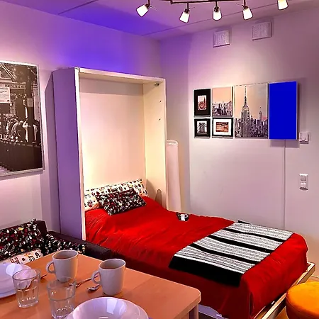 Apartament To Luxstudio Hymni From Helsinki Airport 6 Min, To 27min, Freeparking In Kivistoe