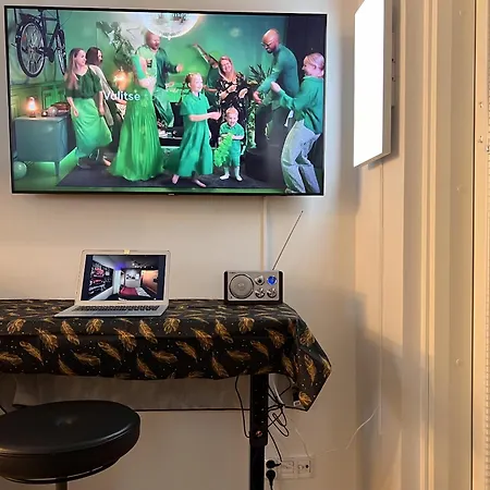 To Luxstudio Hymni From Helsinki Airport 6 Min, To 27min, Freeparking In Kivistoe *