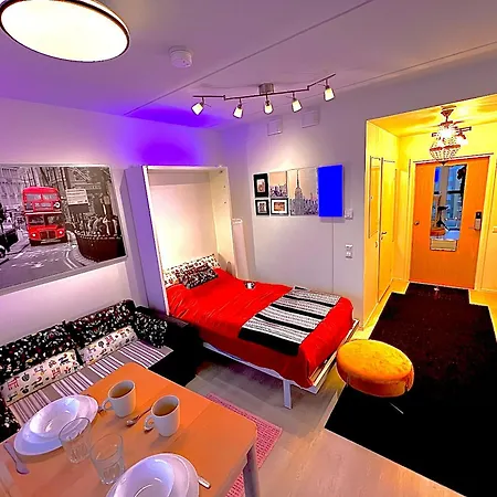 To Luxstudio Hymni From Helsinki Airport 6 Min, To 27min, Freeparking In Kivistoe * Vantaa