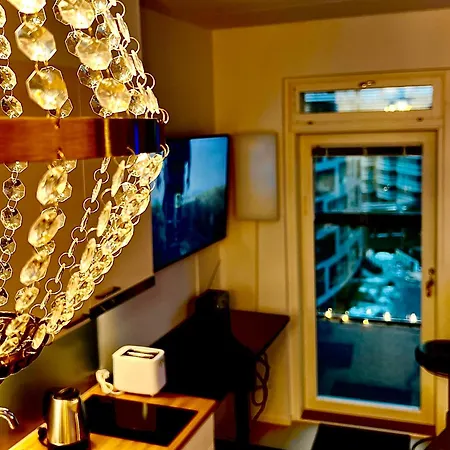 To Luxstudio Hymni From Helsinki Airport 6 Min, To 27min, Freeparking In Kivistoe