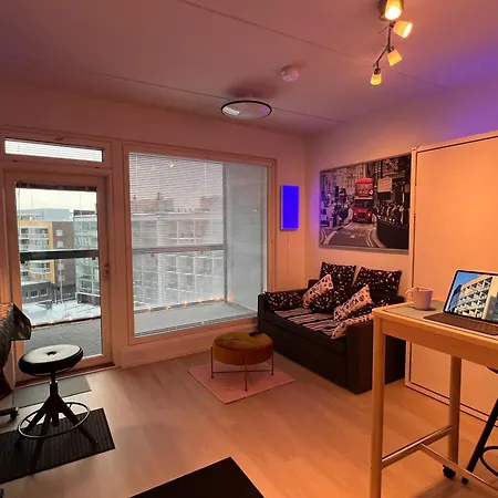 To Luxstudio Hymni From Helsinki Airport 6 Min, To 27min, Freeparking In Kivistoe Appartement