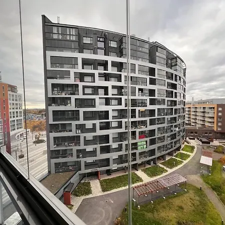 To Luxstudio Hymni From Helsinki Airport 6 Min, To 27min, Freeparking In Kivistoe Appartement Vantaa