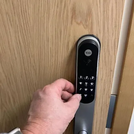 Apartment To Luxstudio Hymni From Helsinki Airport 6 Min, To 27min, Freeparking In Kivistoe Vantaa