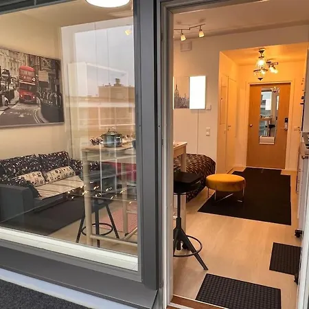 To Luxstudio Hymni From Helsinki Airport 6 Min, To 27min, Freeparking In Kivistoe