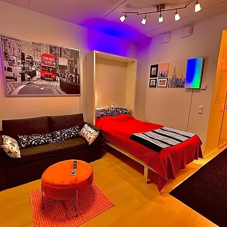 Apartment To Luxstudio Hymni From Helsinki Airport 6 Min, To 27min, Freeparking In Kivistoe