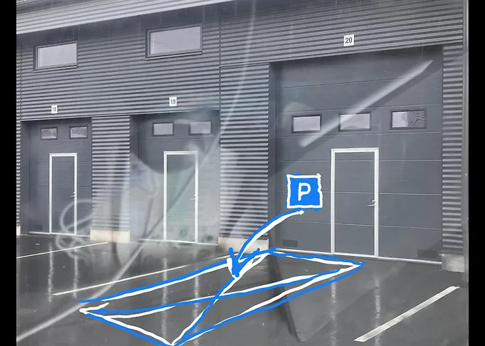To Luxstudio Hymni From Helsinki Airport 6 Min, To 27min, Freeparking In Kivistoe Вантаа